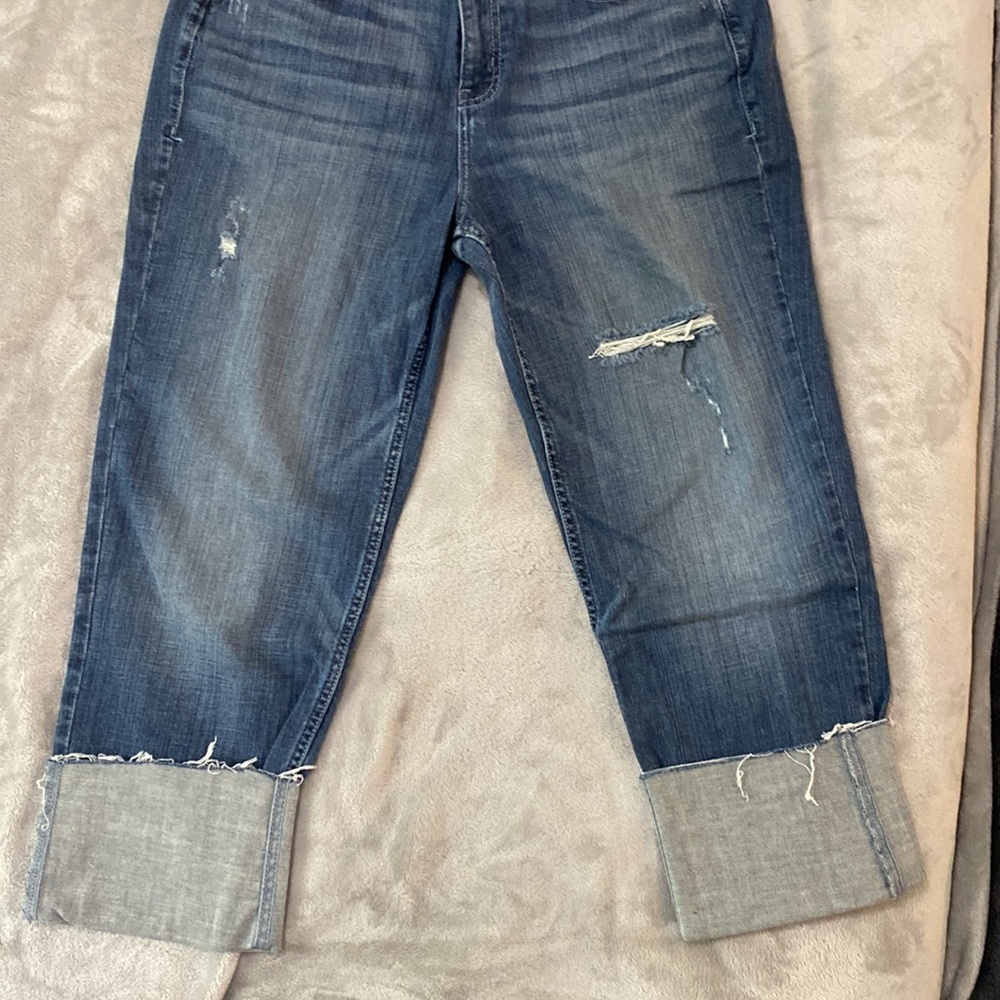 Lane Bryant (LB) Cuffed Distressed Cropped Jeans Size 12